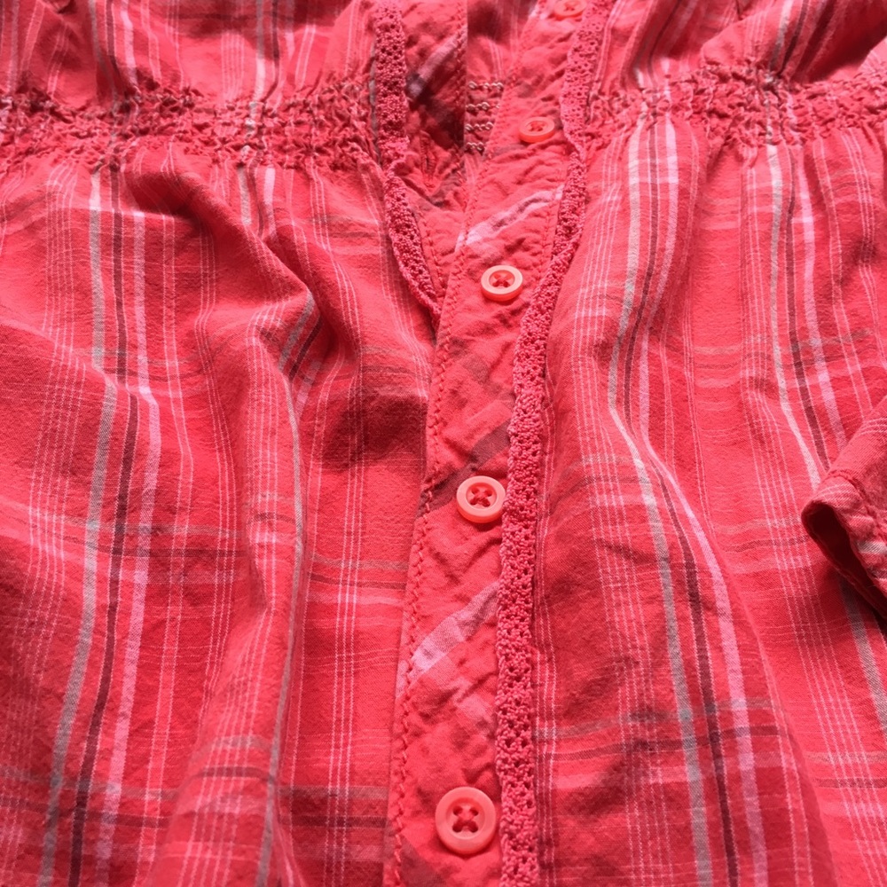 Button down shirt - Picture 2 of 4